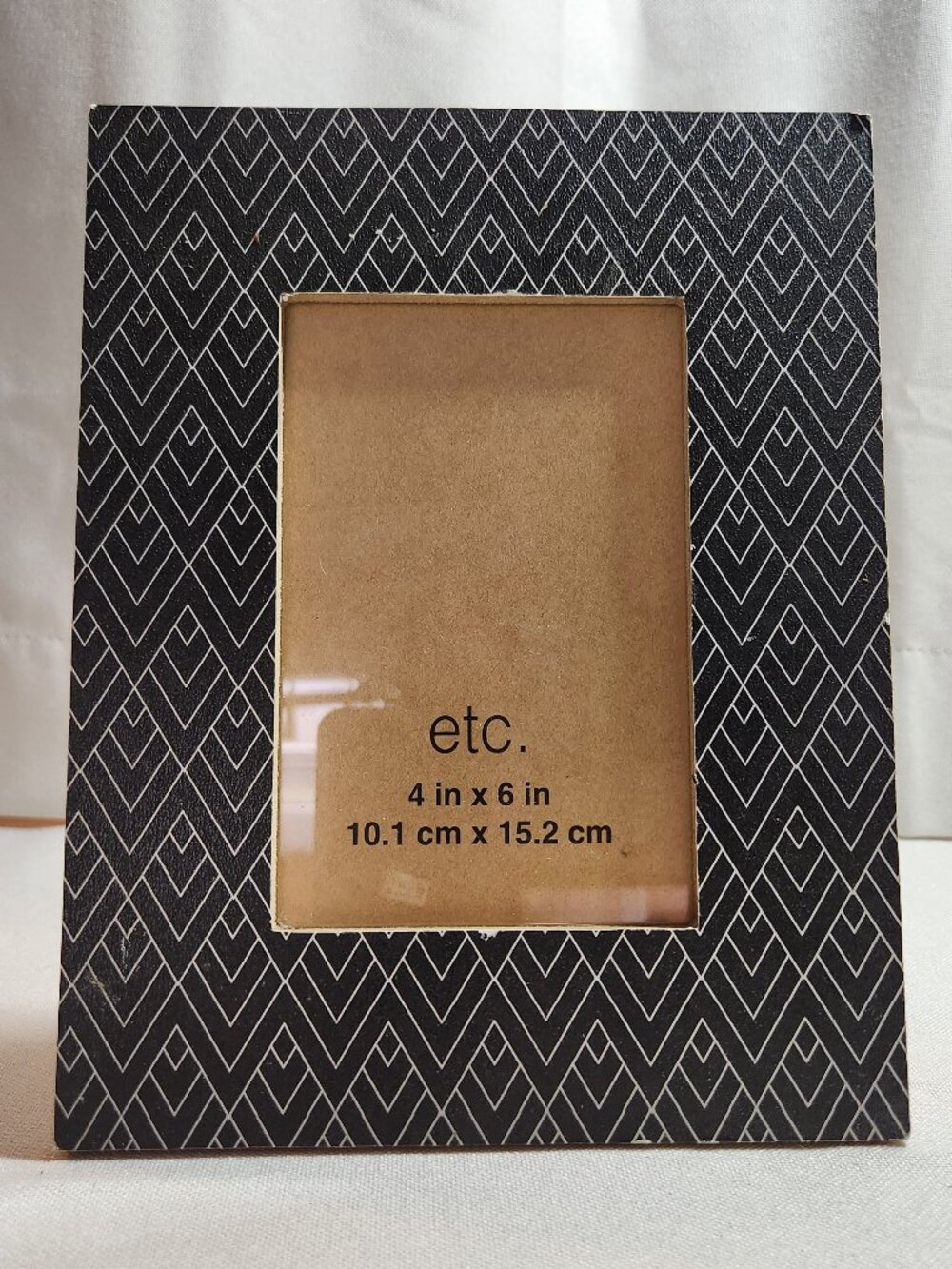 Black and White Geometric Chevron Picture Frame 4x6